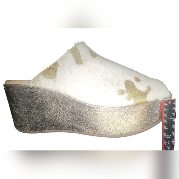 Chocolat Blu Viona Calf Hair Clog, Womens 7.5​ - Picture 11 of 12